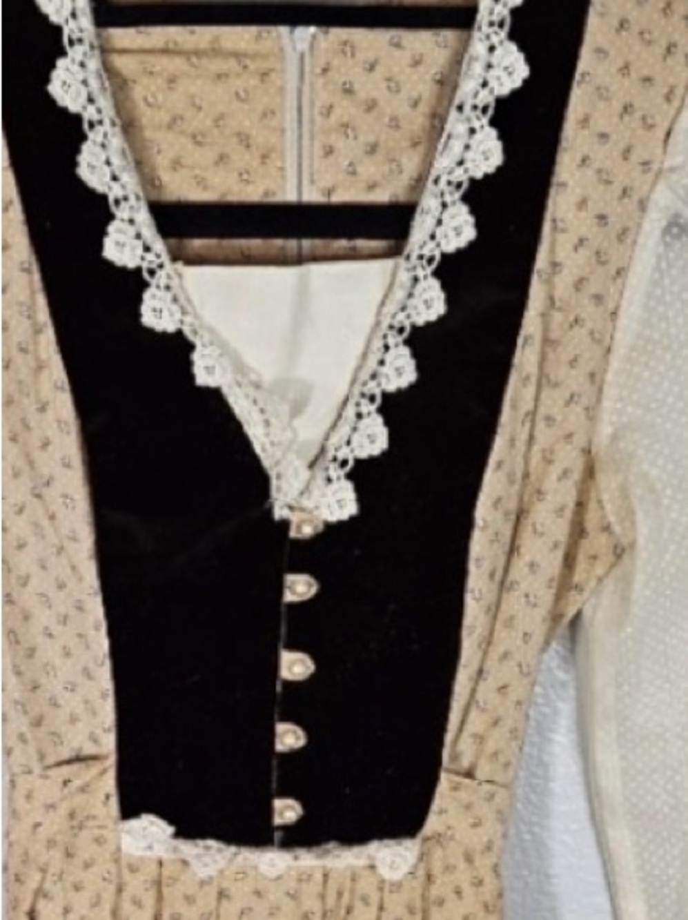 Gunne Sax - vintage 70s prairie dress -velvet bodice - tan calico - XXS - Picture 4 of 13